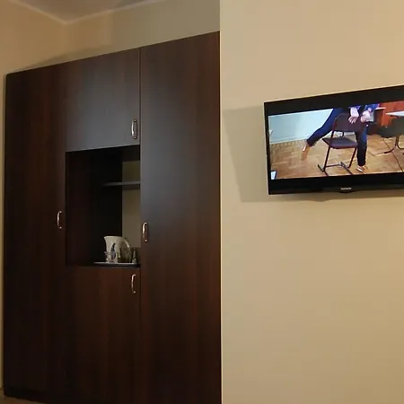 Hipnotic Nocleg ze śniadaniem *